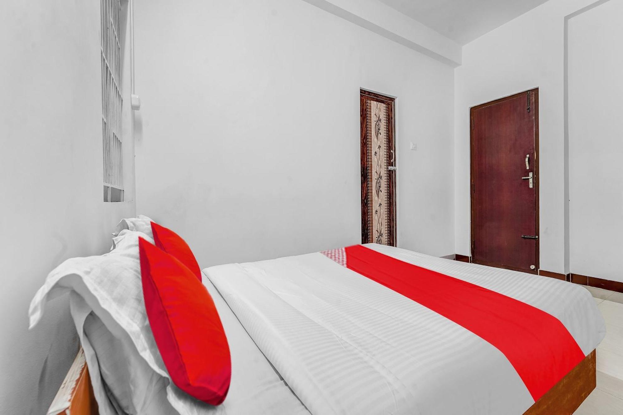 Hotel O Crown Tower Kojambuttúr Kültér fotó