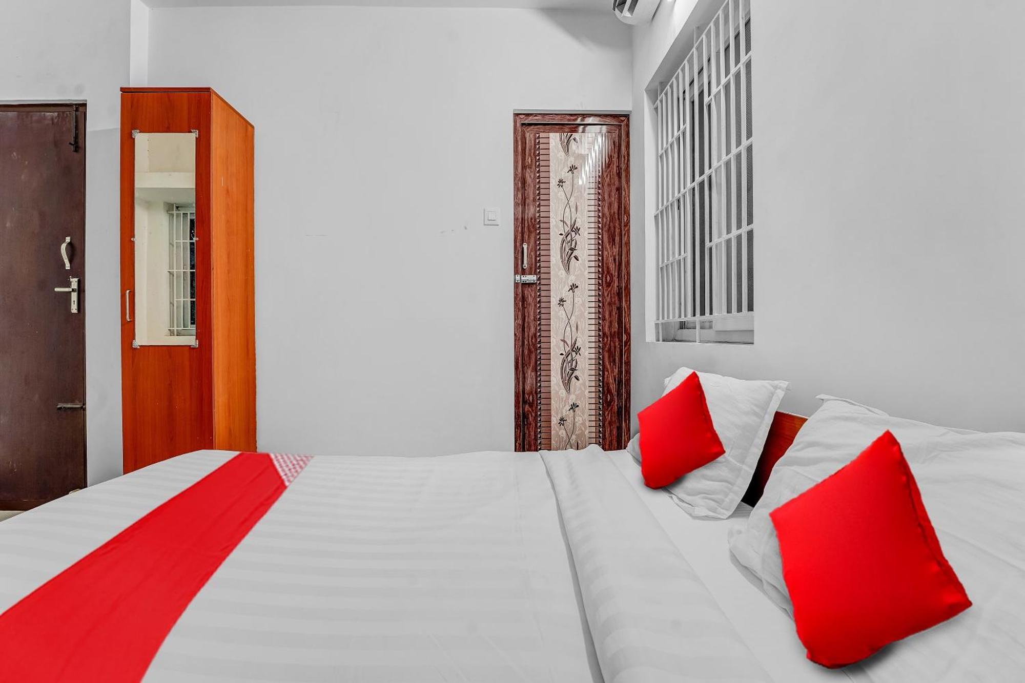 Hotel O Crown Tower Kojambuttúr Kültér fotó