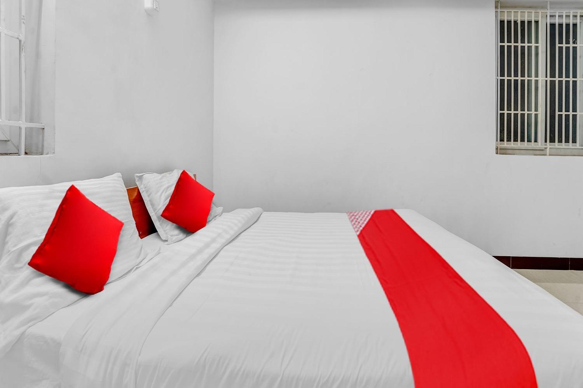 Hotel O Crown Tower Kojambuttúr Kültér fotó
